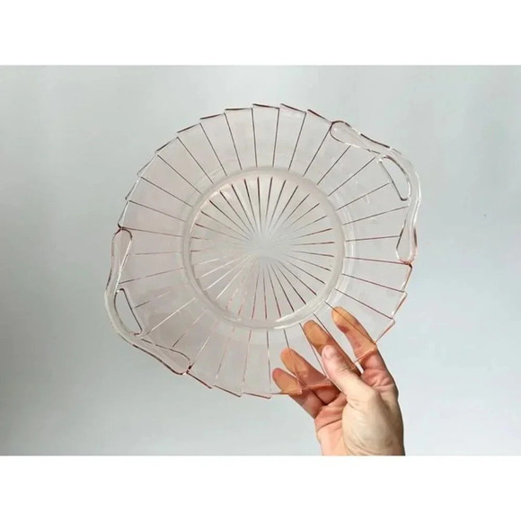 Sierra Pinwheel Jeannette Pink 1930's Depression Glass Decorative | Serving Plat - Picture 1 of 9